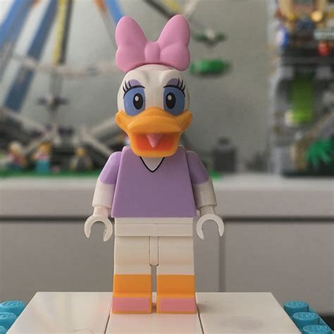 LEGO Disney Series 1 Daisy Duck Minifigure - Brick Land