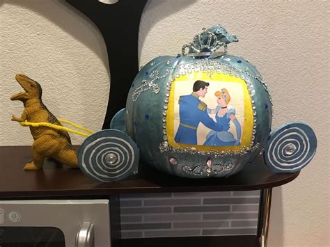 Cinderella coach Painted Pumpkin | Painted pumpkins, Pumpkin decorating ...