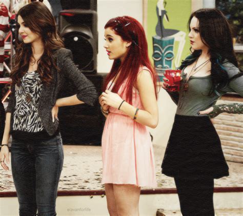 Victoria Justice and Ariana Grande - Actresses Photo (43858279) - Fanpop