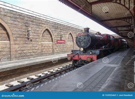 Hogwarts Express Train at Universal Studios Editorial Photography ...