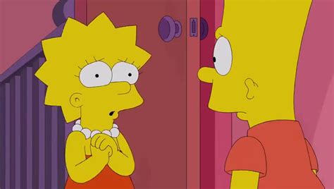 YARN | Want a hug? | The Simpsons (1989) - S25E12 Comedy | Video gifs by quotes | 19fb5b10 | 紗