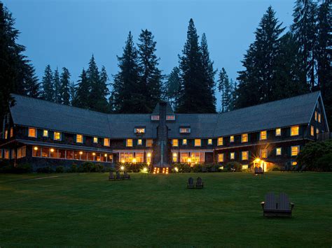 Lake Quinault Lodge, Olympic National Park, Washington - Hotel Review & Photos