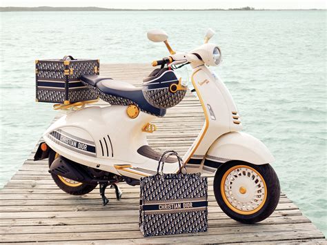 Vespa 946 Accessories