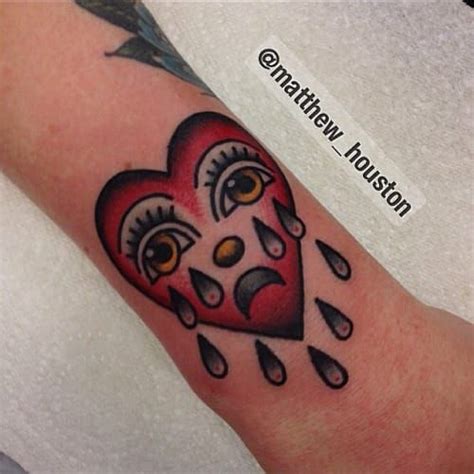 10 Timeless Crying Heart Tattoos • Tattoodo