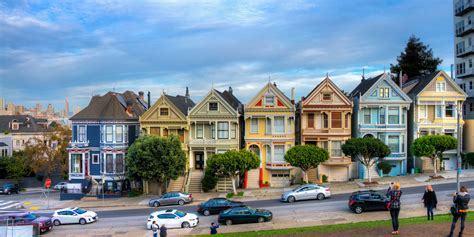 San Francisco’s Postcard Row Painted Ladies | Via