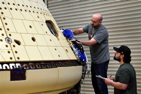 Lockheed Martin wins NASA contract for Orion spacecraft to carry ...