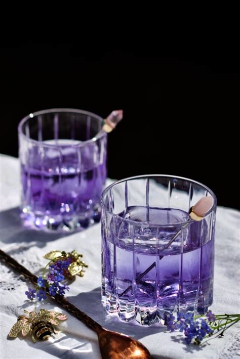 Essential Cocktail Glassware - thecocktailblog.dk