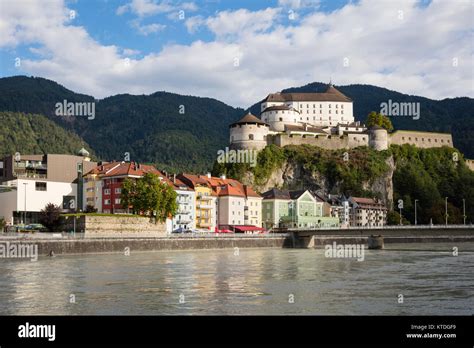 Austria, Tyrol, Kufstein, Old town, Kufstein Fortress, Inn river Stock ...