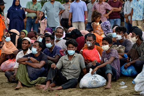 Indonesia says will turn away stricken boat of Rohingya refugees | Inquirer News