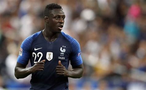 Euro 2020 : Benjamin Mendy revient chez les Bleus un an après | SUNU FOOT