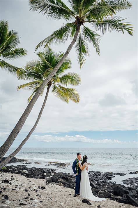 Hawaii Beach Wedding - Big Island Wedding Photography | Ann Ferguson