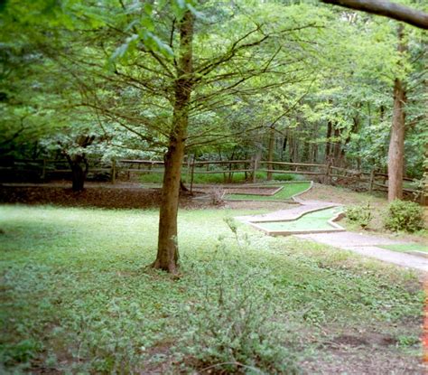 Algonkian Regional Park Miniature Golf