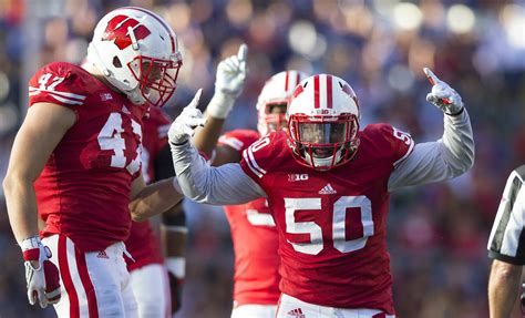 Injured LB Chris Orr pens inspiring message to Badgers in Players' Tribune