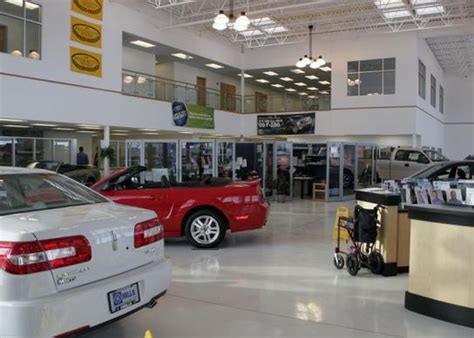 Car Dealerships - Mills Ford Lincoln Chrysler Willmar in Willmar, MN 56201-4265 - Kelley Blue Book