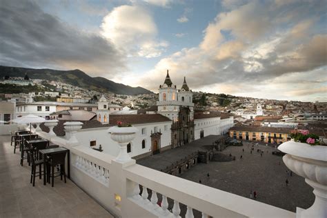 Quito skyline | The Cruisington Times