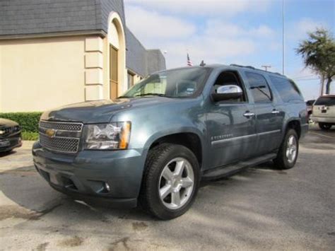 2009 Chevrolet Suburban Data, Info and Specs | GTCarLot.com