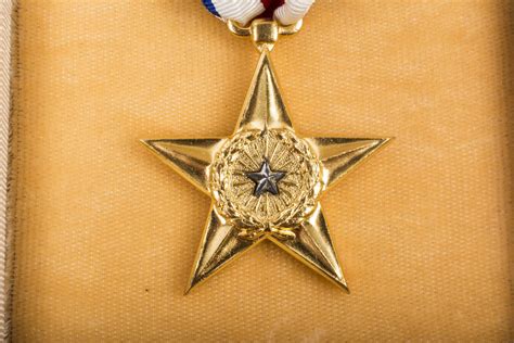 US cased Silver Star medal – fjm44