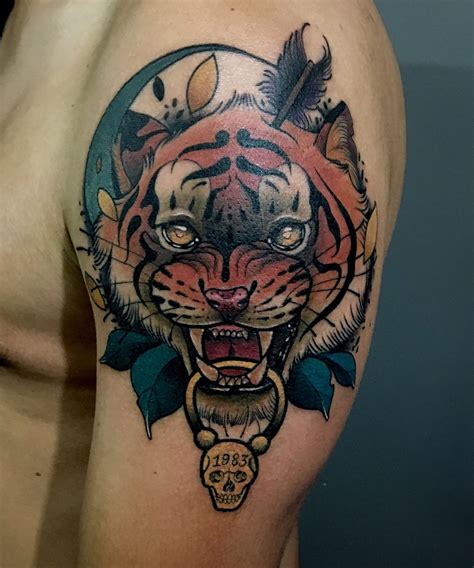 Tiger neotraditional tattoo by Juan david Castro R | Neo traditional tattoo, Tiger head tattoo ...