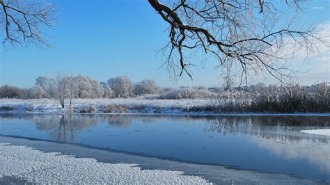 Melting ice in the river by the white trees wallpaper - Nature wallpapers - #52329