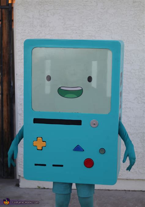 Adventure Time BMO Costume | DIY Tutorial