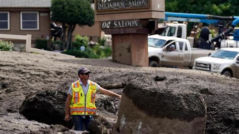 Southern California mudslides damage homes, carry away cars | World ...