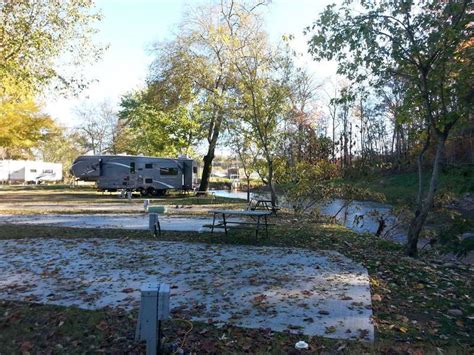 Riverbend Campground in Pigeon Forge Tennessee TN | CampgroundViews.com