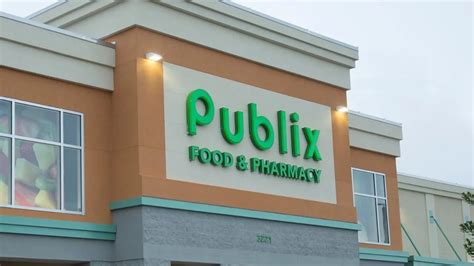 These Florida Publix stores are closing early ahead of Hurricane Nicole ...