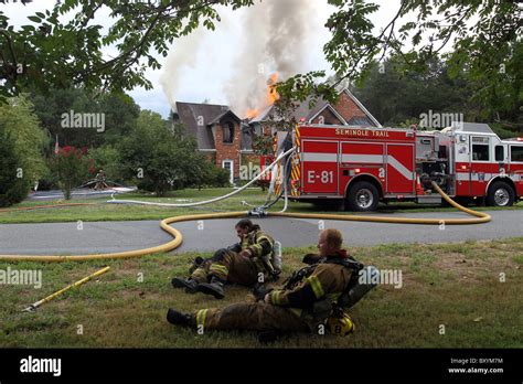 Firefighters house hi-res stock photography and images - Alamy