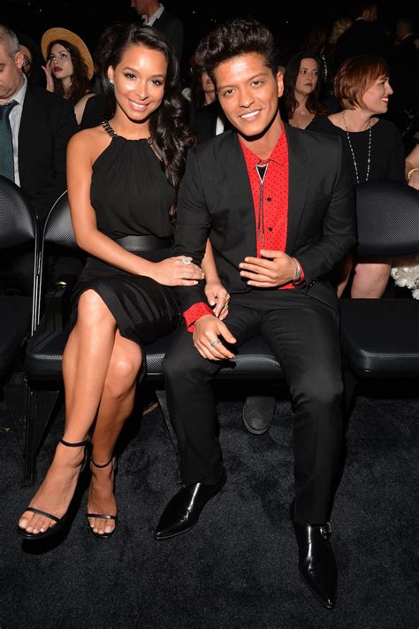 Inside Bruno Mars’ “Cheesy” Date With Girlfriend Jessica Caban - Life ...