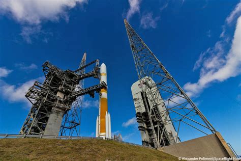 Photos: Additional shots of successful Delta 4 rocket launch ...