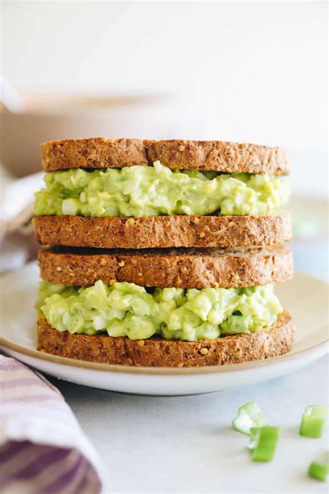 Easy Avocado Egg Salad [No Mayo!] - The Healthy Maven