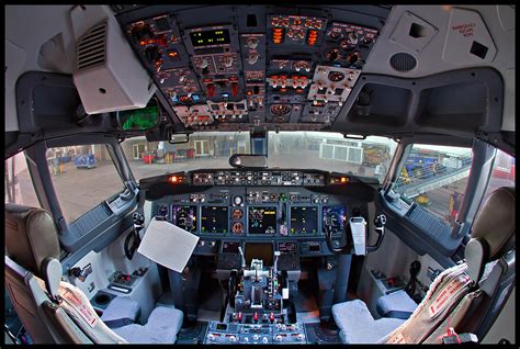 Boeing 737-700 Flight Deck | Since I had a fisheye in my pos… | Flickr