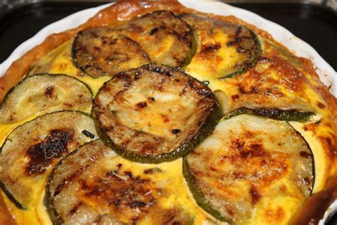 Easy Courgette Quiche With Homemade Pastry (Vegetarian Recipe) - Delishably