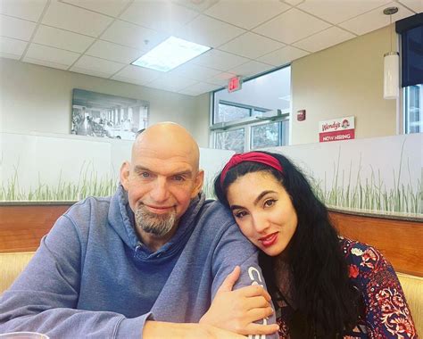 U.S. Sen. John Fetterman and family enjoy Wendy’s, sticky note encouragement during visit ...