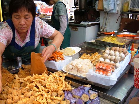 File:Street food in Causeway Bay.JPG - Wikimedia Commons