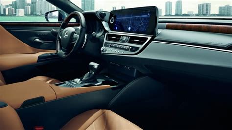 2023 Lexus ES: New F Sport Packages, Infotainment System - Kelley Blue Book