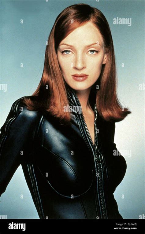 UMA THURMAN, THE AVENGERS, 1998 Stock Photo - Alamy