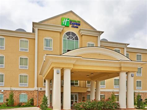 Denison Hotel near Lake Texoma | Holiday Inn Express & Suites Denison North-Lake Texoma