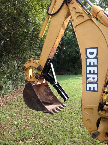 Mechanical Backhoe Thumb Attachment – www.MiniExcavatorThumbs.com