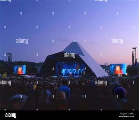 Glastonbury Festival Pyramid Stage Stock Photo - Alamy