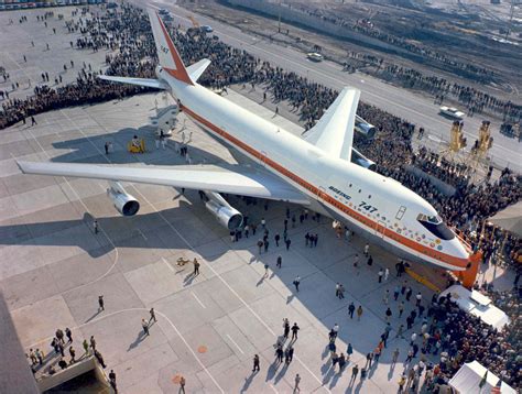 Flying a United Boeing 747 - Domestically on the Upper Deck ...