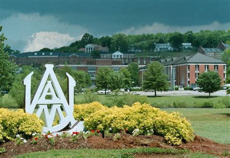 Alabama A&M hit with 14 'findings' of possible financial wrongdoing - al.com