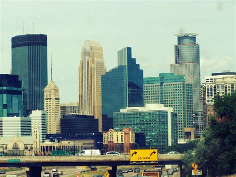 Twin Cities Skyline by Foxtrot44 on DeviantArt