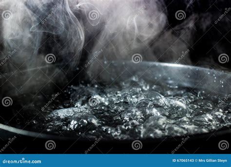 Boiling Pot of Water with Steam Stock Image - Image of boiling, food ...