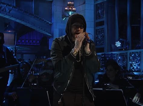 Eminem Performs "Walk On Water" With Skylar Grey On 'Saturday Night ...