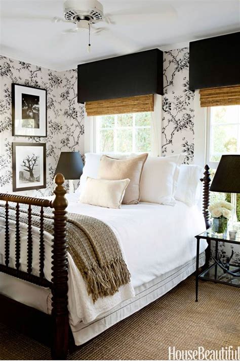 Pin by Chrissie Cox on bedrooms | Small guest room, Farmhouse style ...