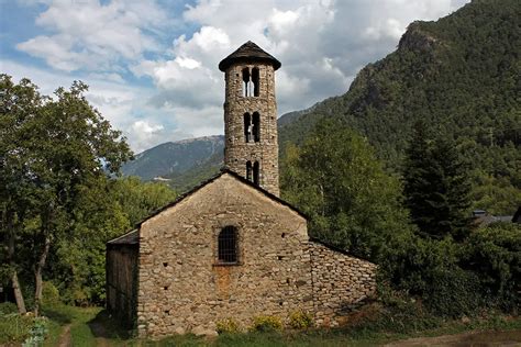 Church of Santa Coloma d'Andorra | Wondermondo