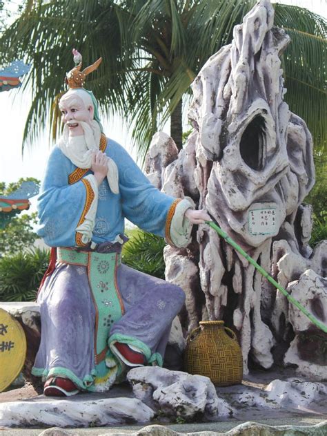 haw par villa statues - Explore Singapore