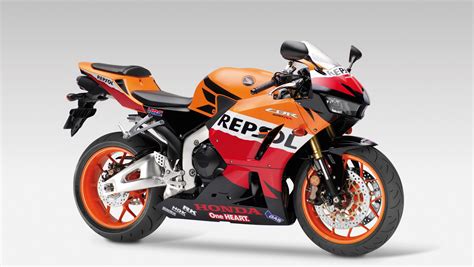 2014 Honda CBR600RR Review and Prices