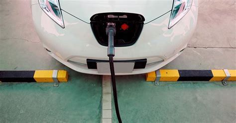 India’s Electric Vehicle Dream Gets A Boost, Govt. Eases Setting Up Of Charging Stations